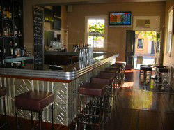 Duke Of Brunswick Hotel - Surfers Gold Coast 1