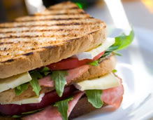 Ashley Hotel - Surfers Gold Coast 1