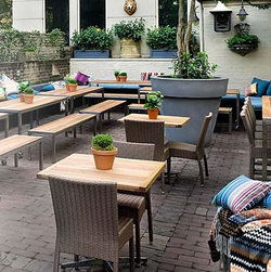 Slip Inn - Surfers Gold Coast 1