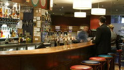 Off Broadway Hotel - Surfers Gold Coast 2