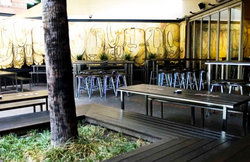 Shelbourne Hotel - Surfers Gold Coast 1