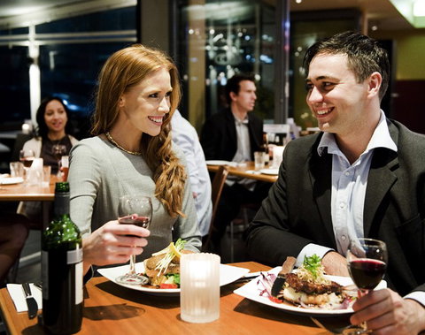 The Clarendon Hotel - Surfers Gold Coast 2