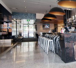 The Cremorne Hotel - Surfers Gold Coast 2