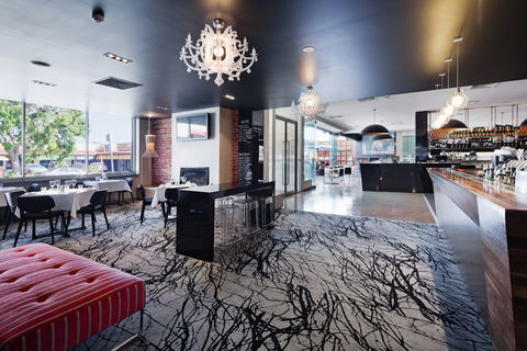 The Cremorne Hotel - Surfers Gold Coast 5