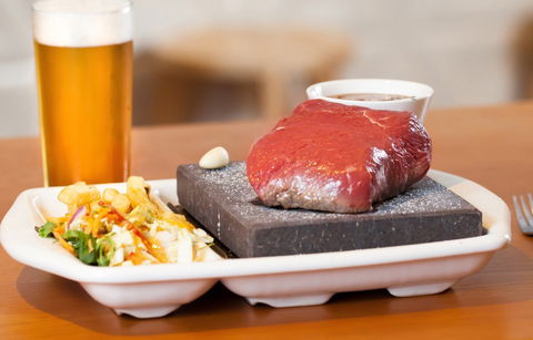 Woodville Hotel - Surfers Gold Coast 3