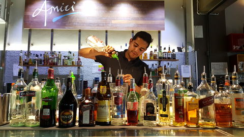 Amici Bakery Cafe - Surfers Gold Coast 0