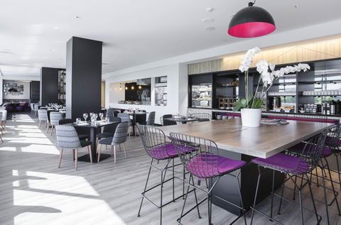 MRepublic Restaurant, Bar And Lounge - Surfers Gold Coast 0