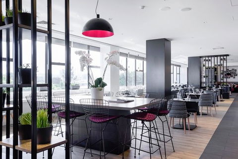 MRepublic Restaurant, Bar And Lounge - Surfers Gold Coast 1