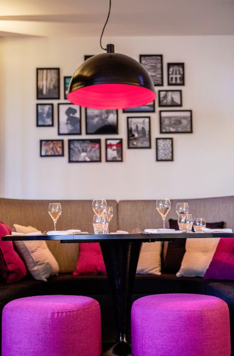 MRepublic Restaurant, Bar And Lounge - Surfers Gold Coast 6