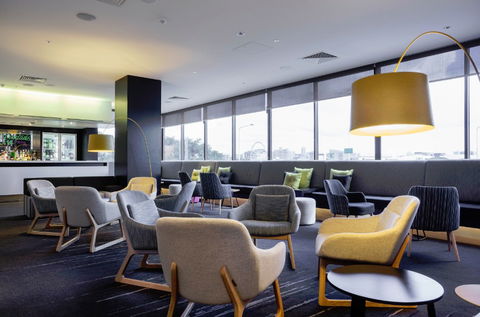 MRepublic Restaurant, Bar And Lounge - Surfers Gold Coast 8