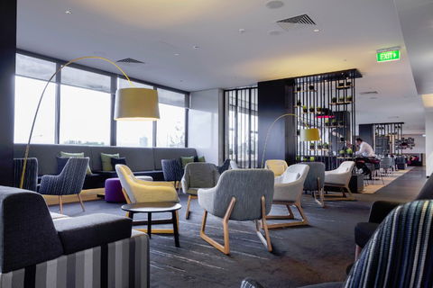MRepublic Restaurant, Bar And Lounge - Surfers Gold Coast 9