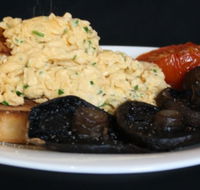 Raphael's On Brighton - Surfers Gold Coast