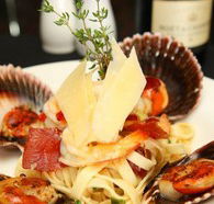 Halo's At St.Pauls - Surfers Gold Coast