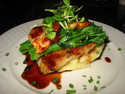 H20 Bar And Bistro - Surfers Gold Coast 2