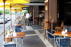 Ducks Nuts Bar & Grill - Surfers Gold Coast 3