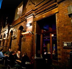 Albion Place Hotel - Surfers Gold Coast 3