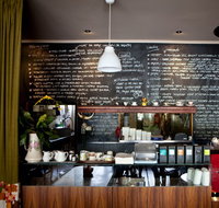 A Bite to Eat a Drink as Well - Surfers Gold Coast