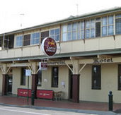 Commercial Hotel Alexandra - Surfers Gold Coast