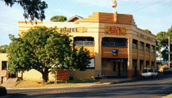 Royal Hotel Drouin - Surfers Gold Coast