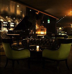 Trademark Hotel Lounge Bar And Piano Room - Surfers Gold Coast 0