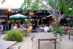 Lizard's Outdoor Bar And Grill - Surfers Gold Coast 1