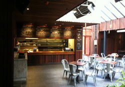 Coach And Horses Hotel - Surfers Gold Coast 2