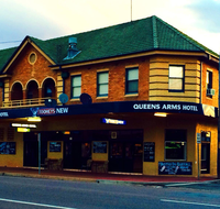 Queens Arms Hotel - Surfers Gold Coast