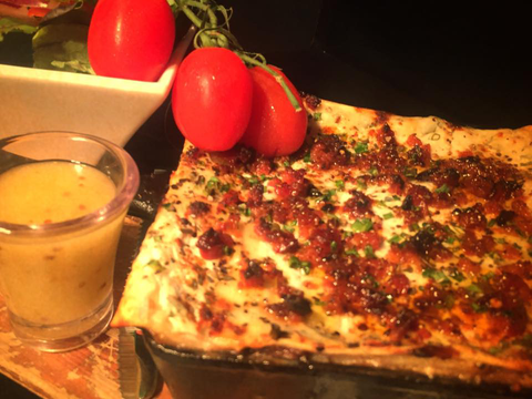 Viva La Vida Wine & Tapas Bar - Surfers Gold Coast 3