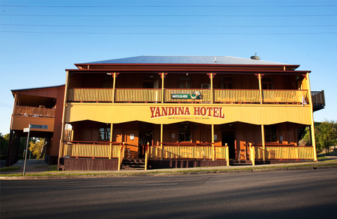 Yandina Hotel - Surfers Gold Coast 2