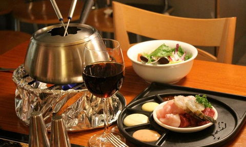 CJ's French Fondue Restaurant - Surfers Gold Coast 1