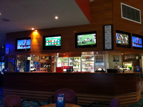 Blacks Beach Tavern - Surfers Gold Coast 0