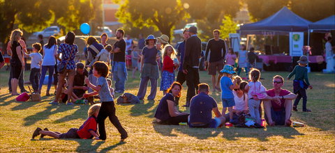 Castlemaine Artists Market - Surfers Gold Coast 1