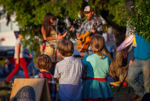 Castlemaine Artists Market - Surfers Gold Coast 2