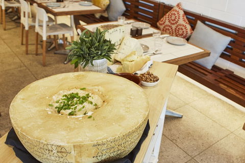 Flaming Cheese Wheel And Wine Experience: Dee Why - Surfers Gold Coast 0