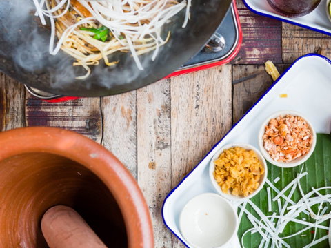 Thai Masterclass - Pad Thai - Surfers Gold Coast 0