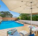 Santorini Twin Waters - Surfers Gold Coast