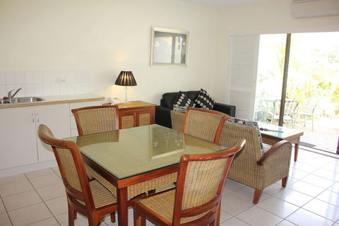 Beachfront Terraces - Surfers Gold Coast 5