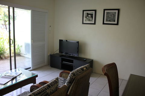 Beachfront Terraces - Surfers Gold Coast 2