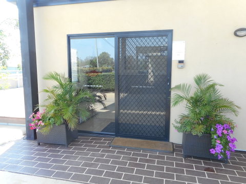 Injune Motor Inn - Surfers Gold Coast 0