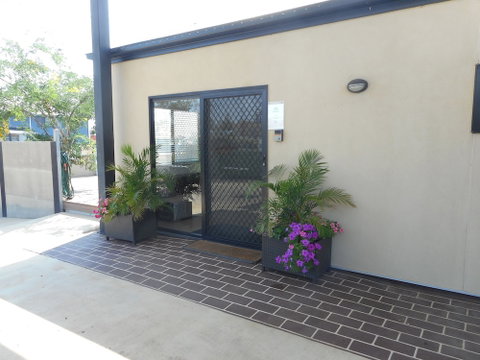 Injune Motor Inn - Surfers Gold Coast 1