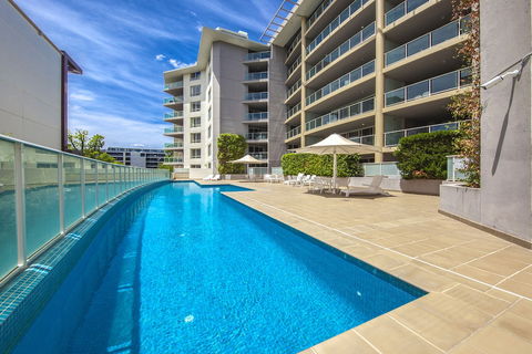Pacific Suites Canberra - Surfers Gold Coast 3