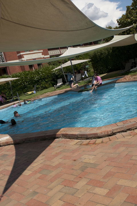 Alzburg Resort - Surfers Gold Coast 5