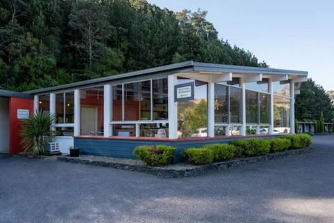 Silver Hills Motel - Surfers Gold Coast 6