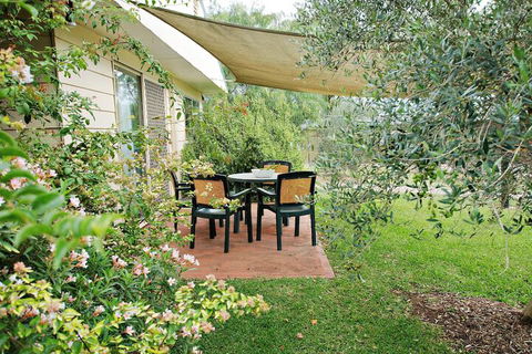 Starline Alpacas Farmstay Resort - Surfers Gold Coast 2