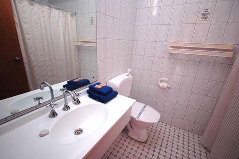 Burra Motor Inn - Surfers Gold Coast 6