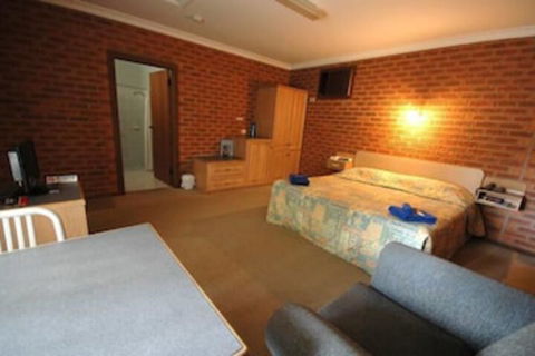 Burra Motor Inn - Surfers Gold Coast 5