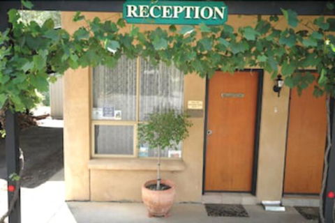 Burra Motor Inn - Surfers Gold Coast 1
