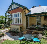 Danum House B  B - Surfers Gold Coast