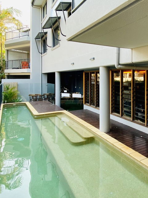Byron Quarter Holiday Apartments - Surfers Gold Coast 4