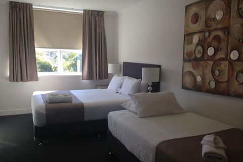 Hotel Gracelands - Surfers Gold Coast 3